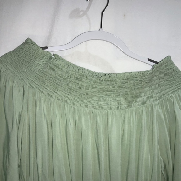 Gianni Bini Smocked Tiered A-Line Dress Sz S Blouson Sleeve Off-the-Shoulder - Picture 5 of 8